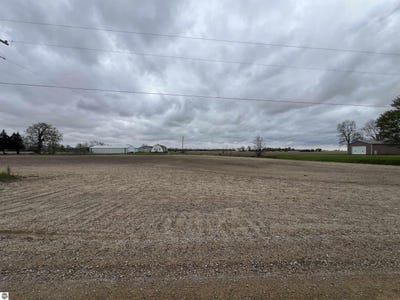 /international/us/tbd-w-van-buren-road-alma-mi-110107680892/