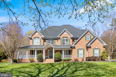 /international/us/8800-hill-spring-drive-la-plata-md-110107877856/