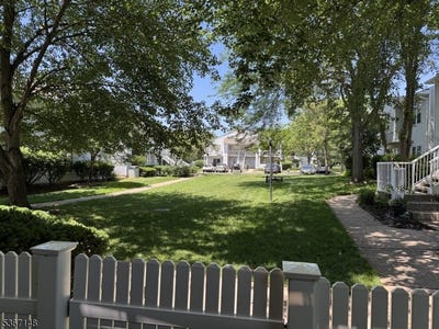 /international/us/13-larkspur-court-bedminster-twp-nj-110100527951/