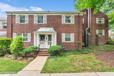 /international/us/85-manor-drive-red-bank-nj-110109166370/