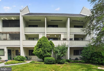 /international/us/364-summit-house-west-chester-pa-110108780833/