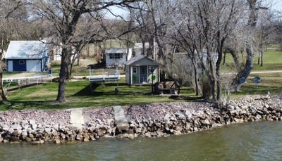 /international/us/33798-shady-oak-drive-clinton-mn-110107548500/