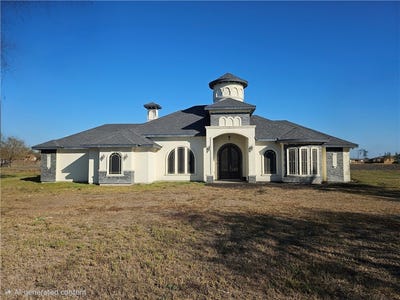 /international/us/4294-franklin-adams-street-kingsville-tx-110104268289/