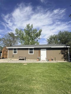 /international/us/517-s-10th-st-thermopolis-wy-110108334174/