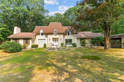 /international/us/300-country-view-drive-warwick-ri-110101402456/?lang=de