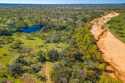 /international/us/1263-county-rd-102-llano-tx-110099977152/
