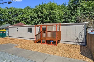 /international/us/7545-south-dillard-avenue-concrete-wa-110100692365/