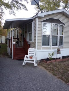 /international/us/5-locust-drive-norway-me-110107549715/