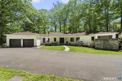 /international/us/58-briar-woods-trail-stamford-ct-110108332265/