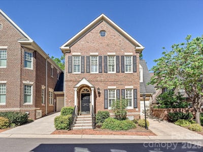 /international/us/1117-dilworth-crescent-row-charlotte-nc-110107552250/