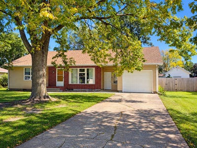 /international/us/249-sw-3rd-street-ogden-ia-110108709890/