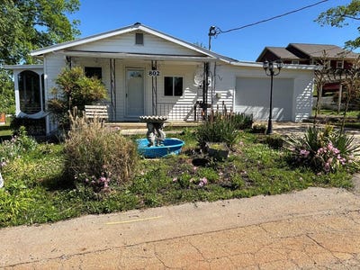 /international/us/802-water-st-livingston-tn-110107954943/