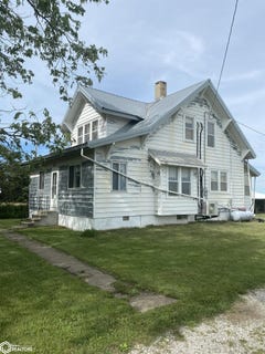 /international/us/12050-330th-avenue-humeston-ia-110100617444/