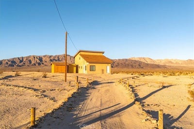 /international/us/83874-valle-vista-road-29-palms-ca-110095657325/