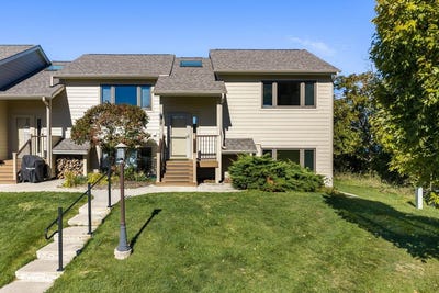 /international/us/7548-bluff-pass-egg-harbor-wi-110120418307/