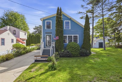 /international/us/16-tern-street-ogunquit-me-110108498922/