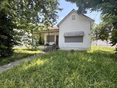 /international/us/620-s-douglas-avenue-springfield-mo-110108019540/