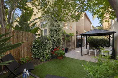 /international/us/2768-villas-way-san-diego-ca-110107721545/