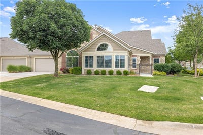 /international/us/2407-coues-cove-bentonville-ar-110108282693/