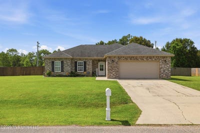 /international/us/15-meadow-path-circle-picayune-ms-110109033213/