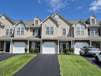 /international/us/8706-little-hoop-rd-roanoke-va-110109714835/