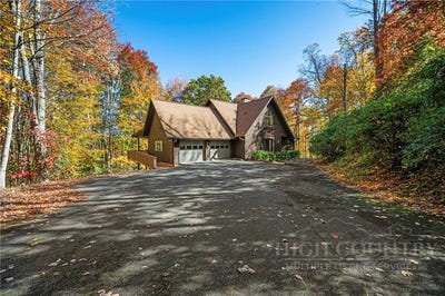 /international/us/1584-hattie-hill-road-vilas-nc-110107733563/
