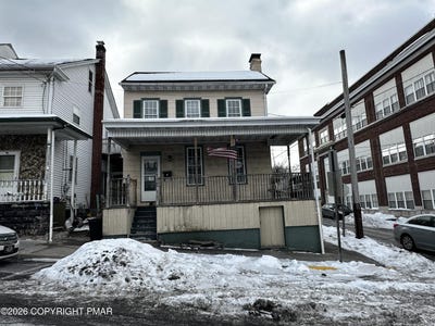 /international/us/102-e-arch-street-shamokin-pa-110106169022/