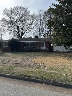/international/us/2137-chisholm-rd-florence-al-110106557022/