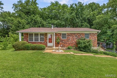 /international/us/7727-local-hillsboro-road-cedar-hill-mo-110108693161/