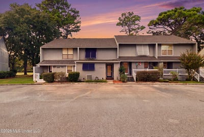 /international/us/234-highpoint-drive-diamondhead-ms-110120652696/