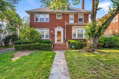 /international/us/942-greenfield-road-woodmere-ny-110109183780/