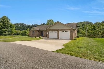 /international/us/45330-maple-view-circle-caldwell-oh-110100799475/
