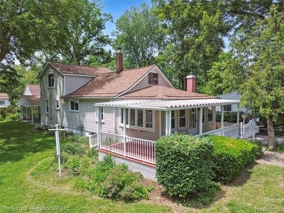/international/us/1145-gilman-street-garden-city-mi-110100353117/