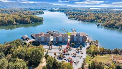 /international/us/1273-graves-harbor-trl-huddleston-va-110100266155/