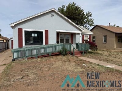 /international/us/1724-ross-street-clovis-nm-110108260022/