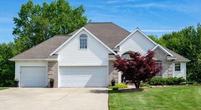 /international/us/3521-sunrise-lane-nw-grand-rapids-mi-110108391160/