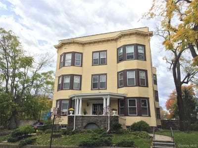 /international/us/26-coligni-avenue-new-rochelle-ny-110109184082/
