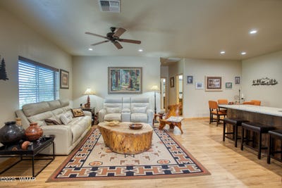 /international/us/5863-apollo-way-lakeside-az-110105709523/