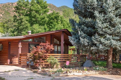 /international/us/125-center-drive-glenwood-springs-co-110109408606/
