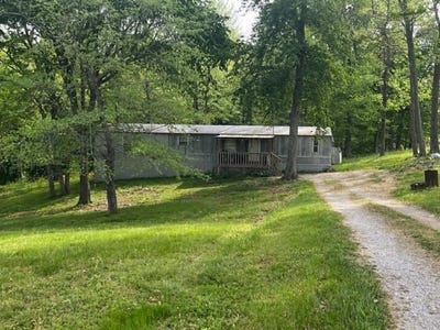 /international/us/50-bickett-rd-whitesville-ky-110107637706/