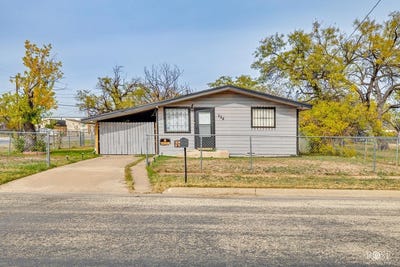 /international/us/226-w-ave-m-san-angelo-tx-110104256767/