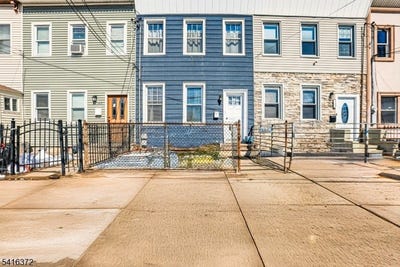 /international/us/138-broadway-jersey-city-nj-110106302277/