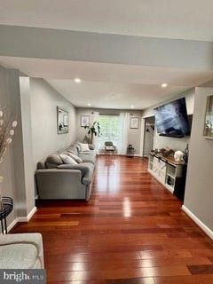 /international/us/13066-well-house-court-germantown-md-110101459775/