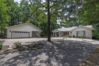 /international/us/38-sacedon-way-hot-springs-village-ar-110101118910/