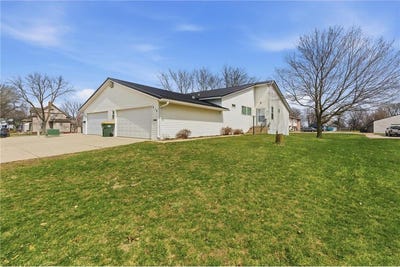/international/us/916-armstrong-boulevard-n-saint-james-mn-110107651376/