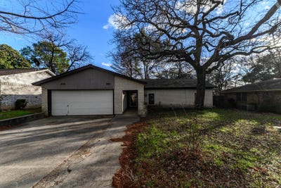 /international/us/2108-warwick-drive-arlington-tx-110104956177/