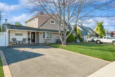 /international/us/40-mist-lane-westbury-ny-110098460242/