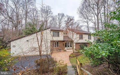 /international/us/11696-fox-glen-drive-oakton-va-110108716723/