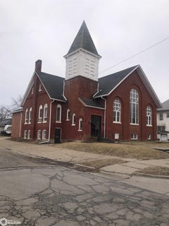 /international/us/416-2nd-avenue-e-oskaloosa-ia-110105803537/