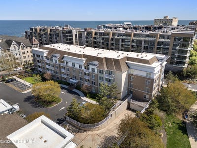 /international/us/55-melrose-terrace-long-branch-nj-110107809275/